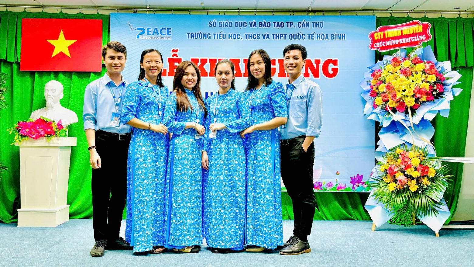 Học với 100% giáo viên nước ngoài